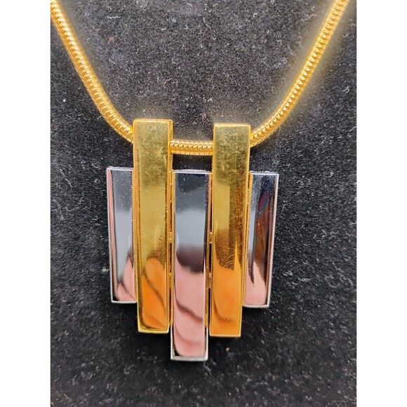 5/$25 Avon Geometric Pendant Necklace The Collection 1976 Gold & Silver Tone A7 - Picture 1 of 7